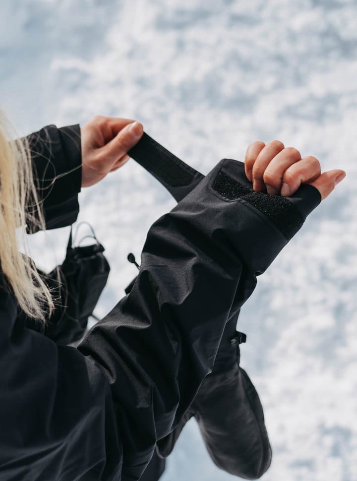 Burton Women's Ak Gore Upshift Jacket True Black | Buy Burton